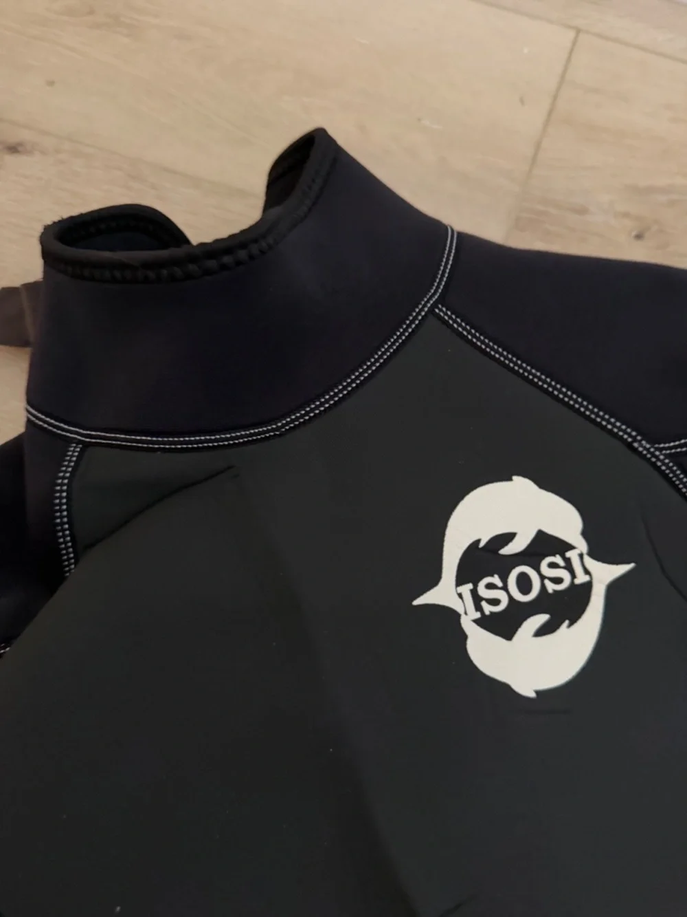 Wetsuit size 10